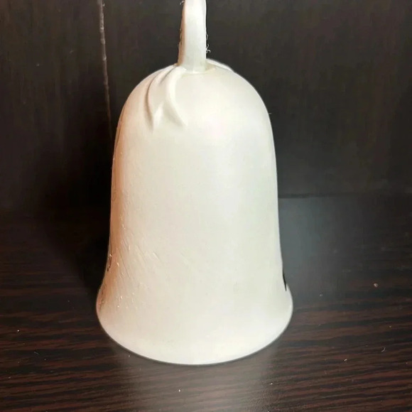 1989 Precious moments 25th wedding Anniversary bell. - Picture 5 of 9